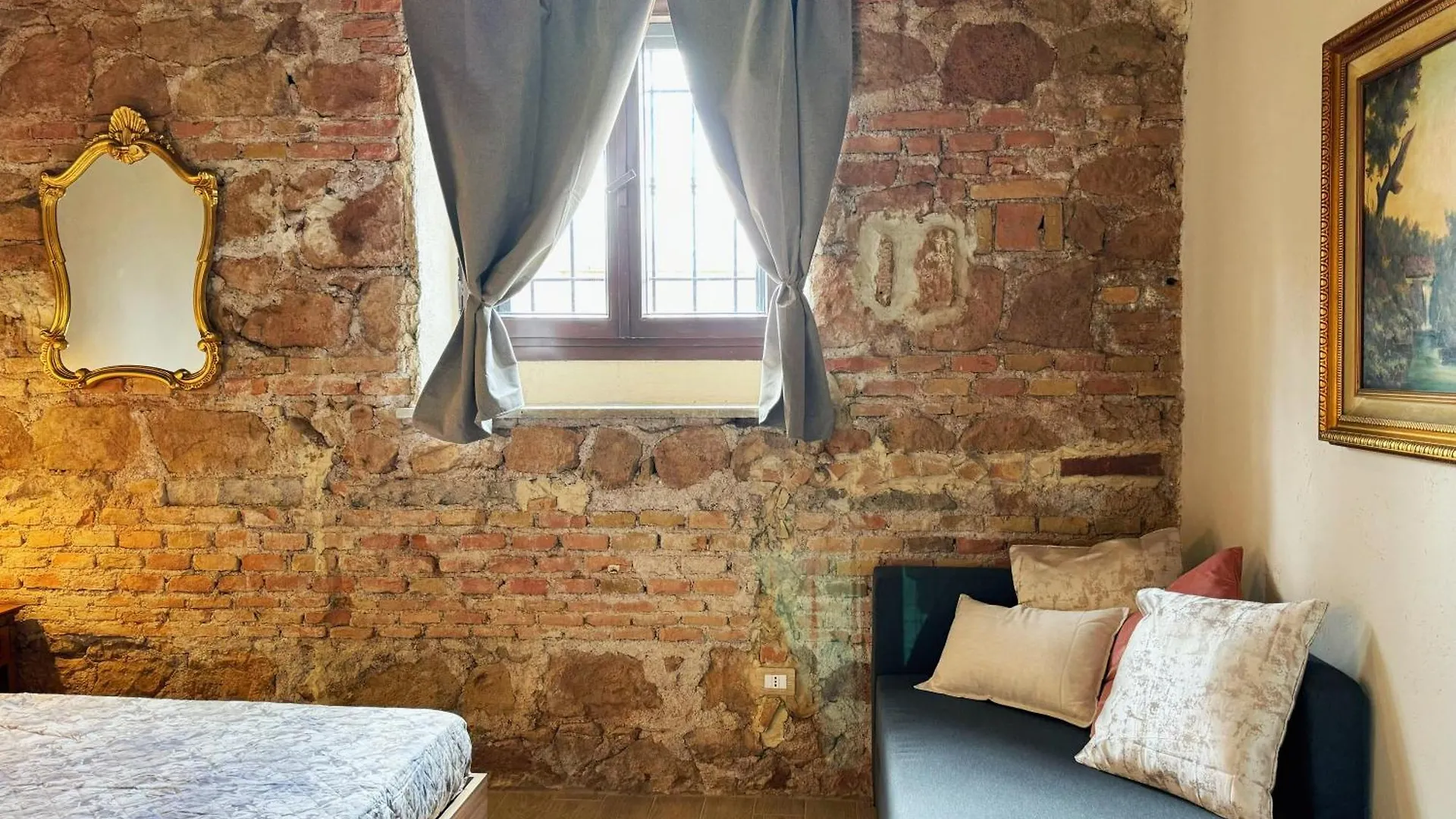 Comfort Rome Room Ciclamino - 666 Guest house