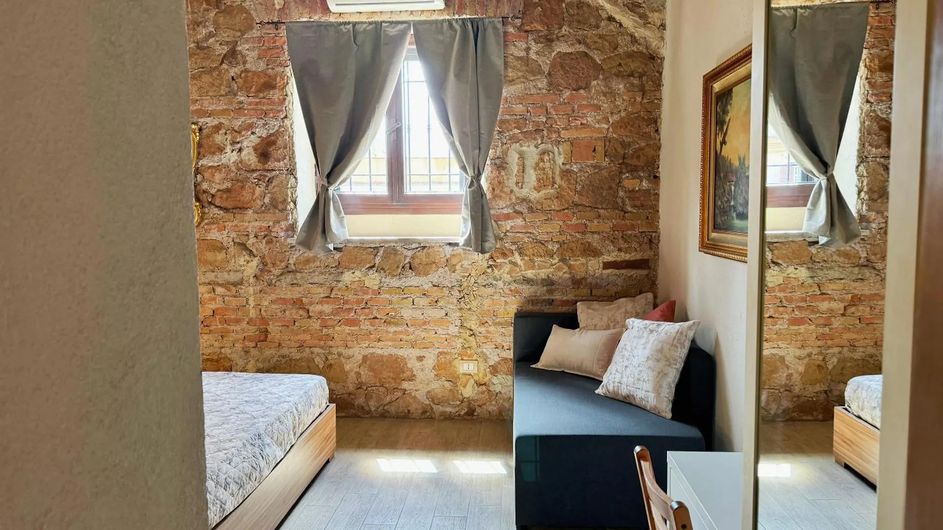 Comfort Rome Room Ciclamino - 666 0*,  Italia